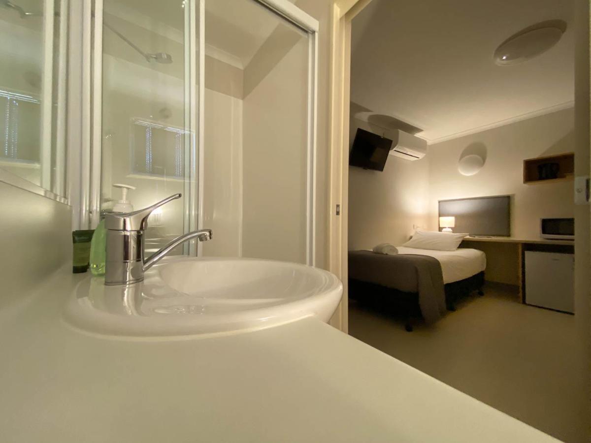 Lake Tyrrell Accommodation Lta Sea Lake ภายนอก รูปภาพ